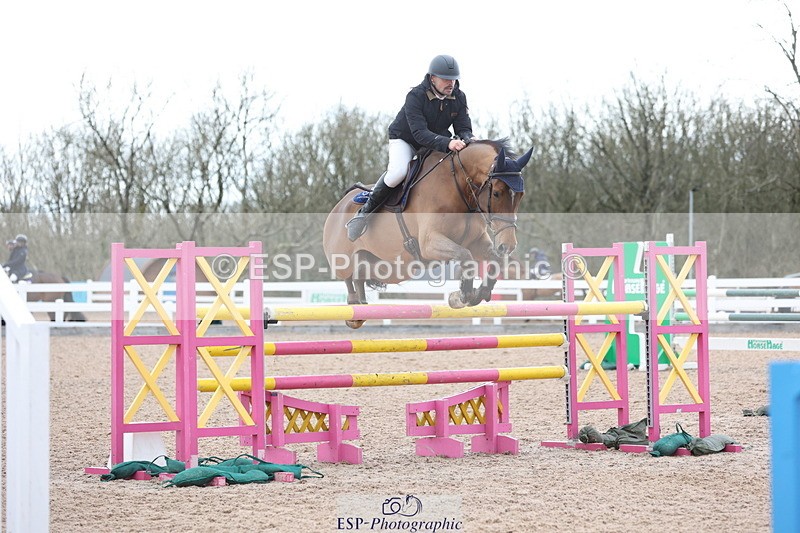 240223A-133219-01562 - Cls 5 Newcomers and 1.10m Open