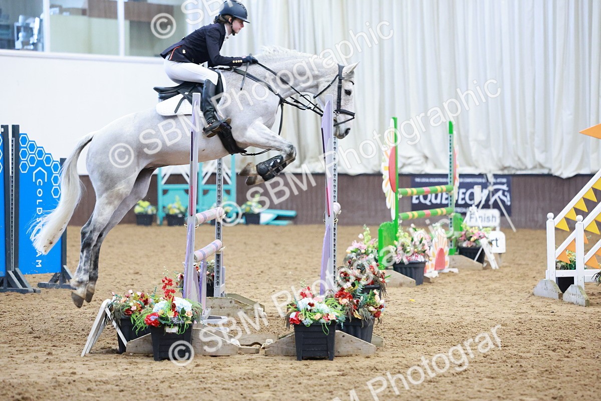 SBM_003442 - Class 11 - Senior Newcomers/ 1.10m Open