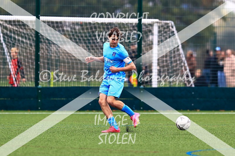 1DX30790 - 2025-10-12 FC Abbey Meads U15 Blue V Hungerford Town Juniors U15 Black