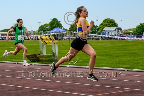 West25Sat-910106 - Track Female Set Two