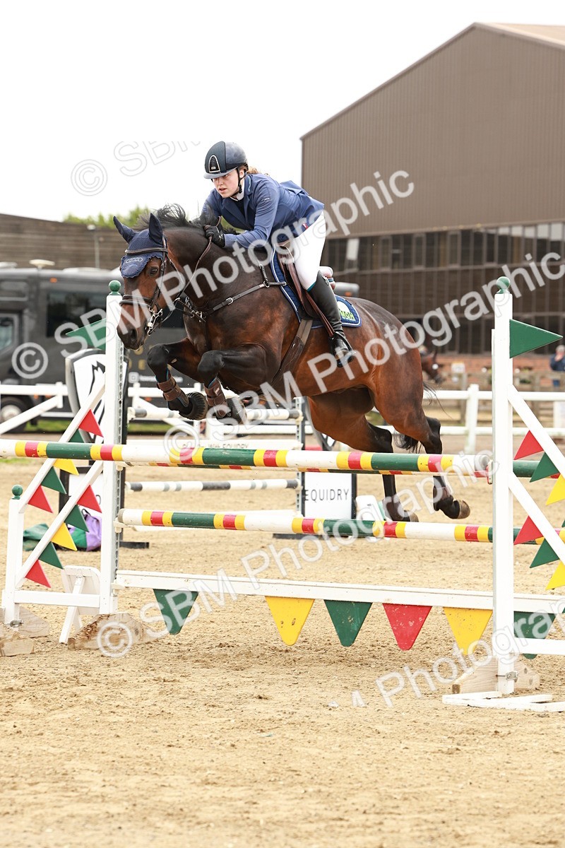 1I0A8019 - Class 5 - Senior Foxhunter 1.20m