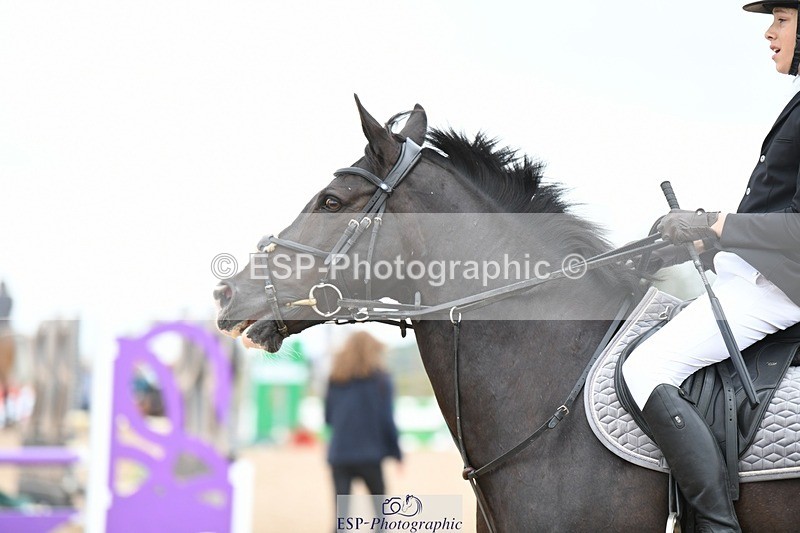 250807-111738-00574 - 90cm Round 1