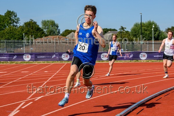 Age25SAT-917185 - Track Male