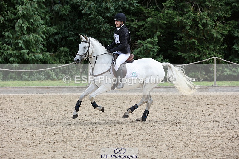 240823X-134618-18017 - 70cm R1 13.45 to 15.30