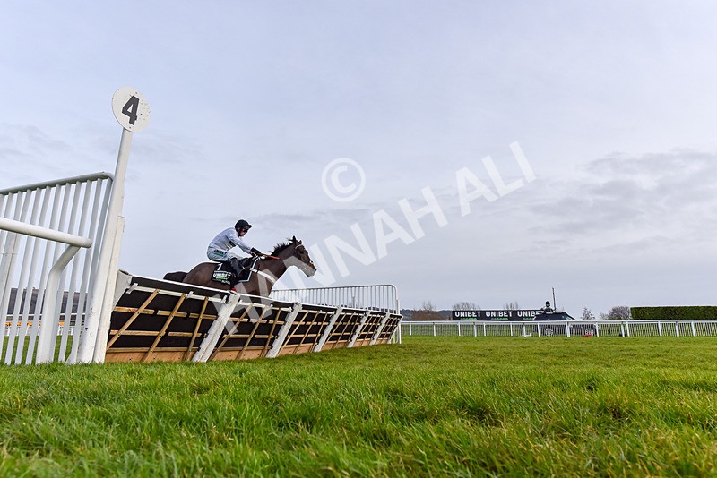 250125-Race 5-Constitution Hill-0460 - Race 5