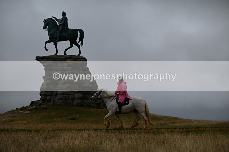 DSC_1783 - Time at Statue 12:13 to 12:32