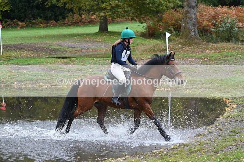 WJ7_3269 - Time 10:47 to 11:11 at the water