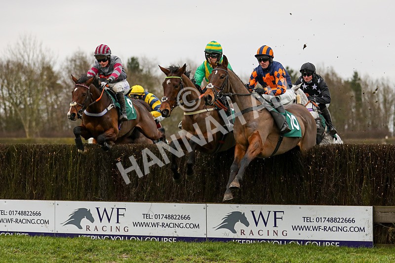 110124-Race 3-Time For A Pint-4958 - Race 3