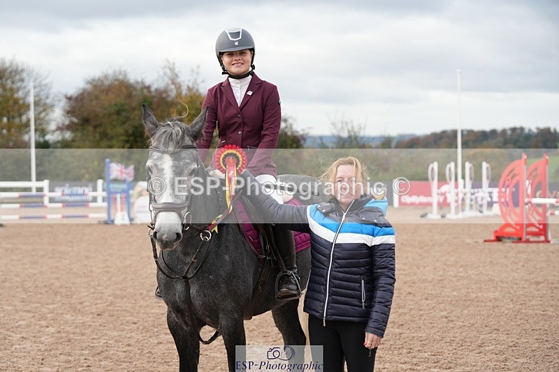 251026-123104-02402 - Cls 4 Pony Winter Novice + 80cm Open