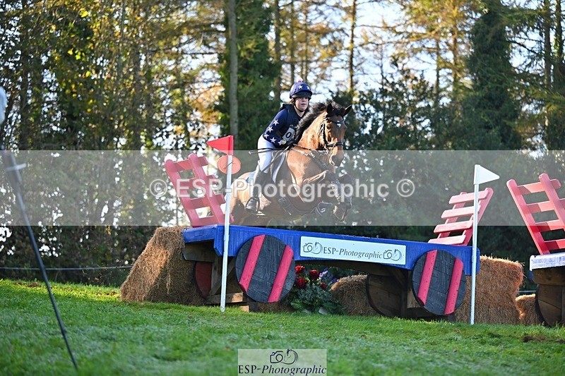 241026-111437-11905 - 373-Isabelle.Thwaite-BEACH.LADY