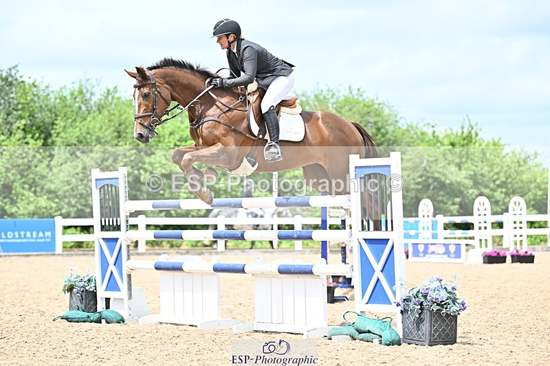 240523A-125843-01857 - Cls 4 Snr 1.20m Open