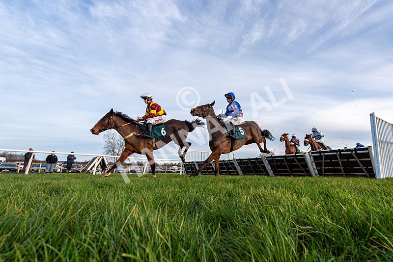 161225-Race 4-Noonetellsmenothin-3719 - Race 4