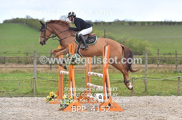 BPP_4152 - CLASS 6 FRI Senior Newcomers/ 1.10m Open