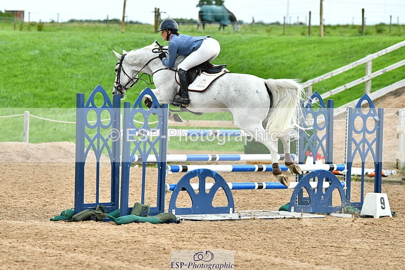 230805A-123050-00448 - Cls 3 Snr Foxhunter & 1.20m Open