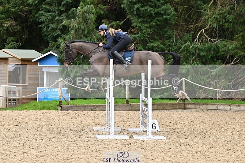 250201A-114953-00518 - Cls 02 Local Horse 100cm