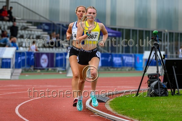 Nat26SUN-920163 - Track Female
