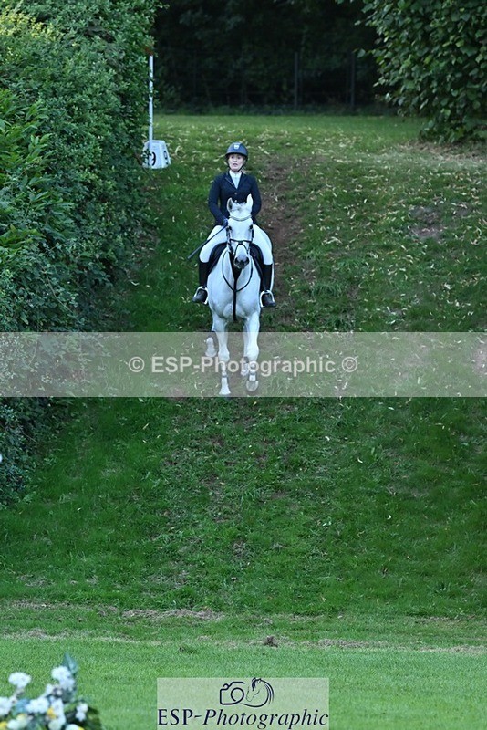 230909-190402-08248 - Cls 14 Snr 1m Derby