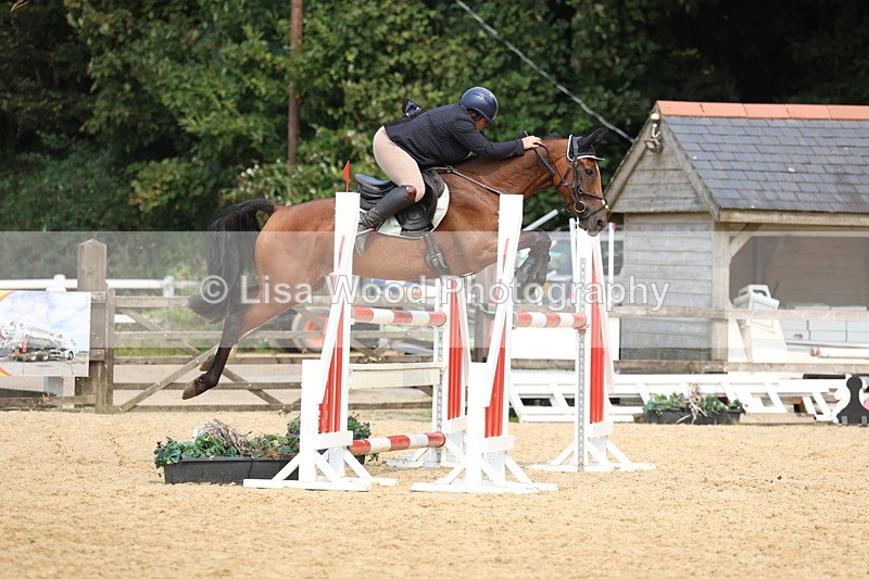 3E7A2556 - Class 8: Senior Newcomers/1.10m open