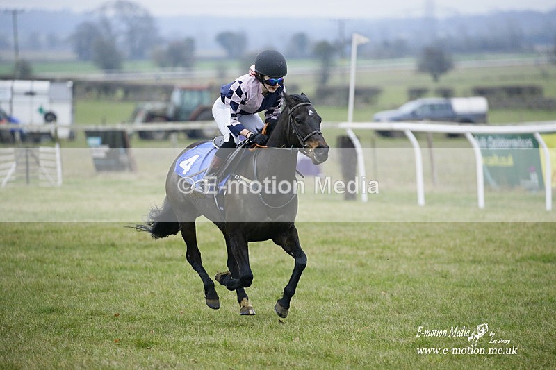 PtP 230122 74 - Cocklebarrow Races - Heythrop Hunt - 23/01/22