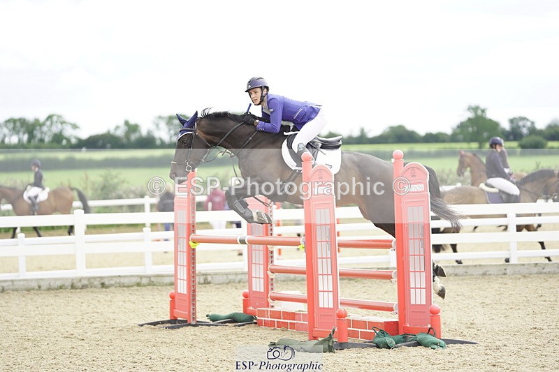 230728A-150730-02609 - Cls 11 1.05m Amateur Quali