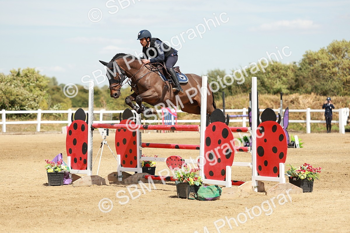 SBM_007812 - Class 4 - Senior Foxhunter - 1.20m Open