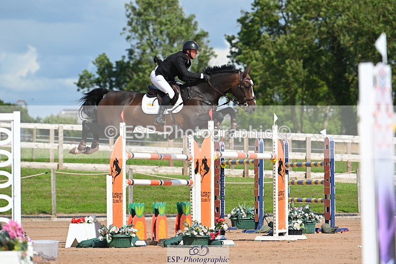 230721A-162625-07685 - Cls 10, 2 Star Big 1.45m Break to End