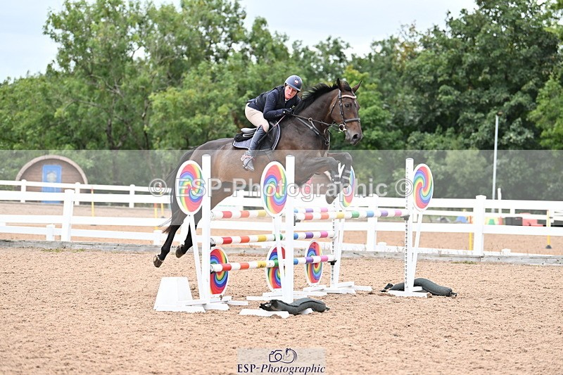 250820B-125021-00622 - Cls 4 Newcomers and 1.10m Open