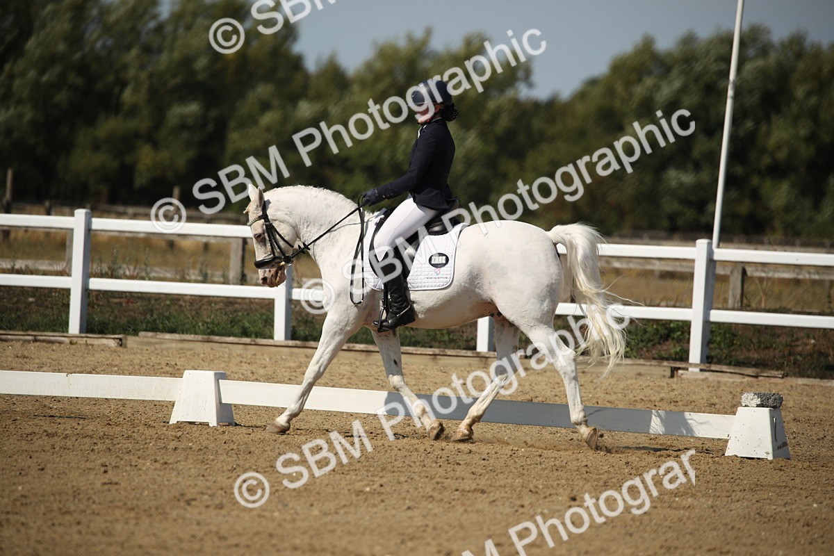 SBM_004220 - Class 11 - Novice 5 - 10.24-11.20