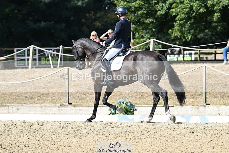 250810A-102359-05126 - 009-Ben.JamesClapton.Banks.Primadonna