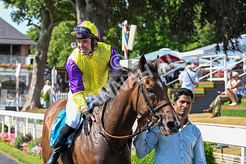 100726-Race 5-Dark Moon Rising-0543 - Race 5 16.30pm Azets Handicap