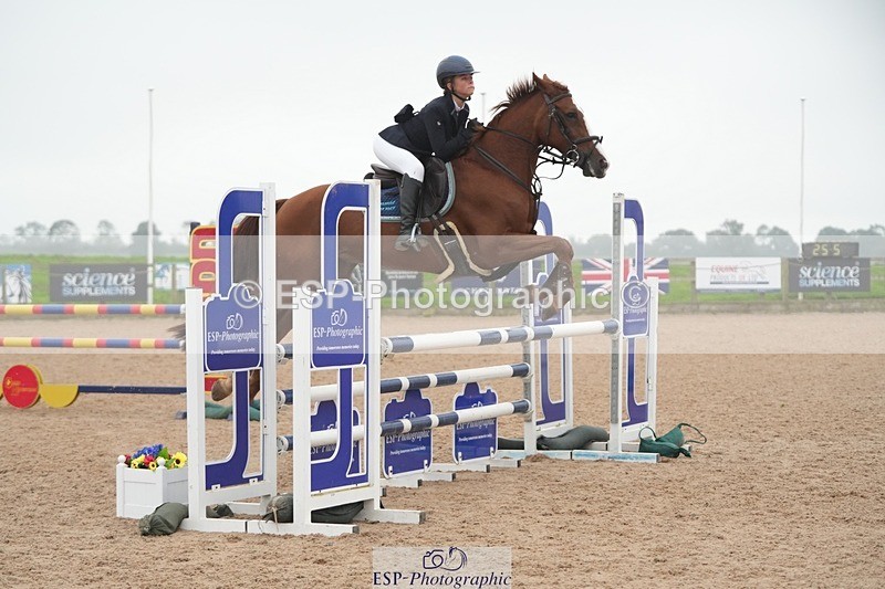 250920-115237-00818 - Cls 9 Pony Newcomers and 1m