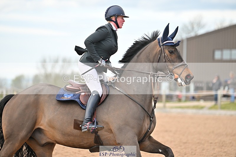 240418A-152727-04705 - Cls 9, 2 Star Big Tour 1.40m