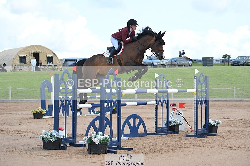 230721A-104024-05399 - Cls 6, 2 Star Medium 1.35m