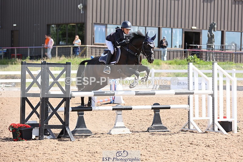 240629A-103551-04184 - Cls 17 Discovery and 90cm Open