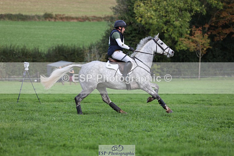 241025-130434-08566 - 107-Simon.Grieve-BEST.ESCAPADE