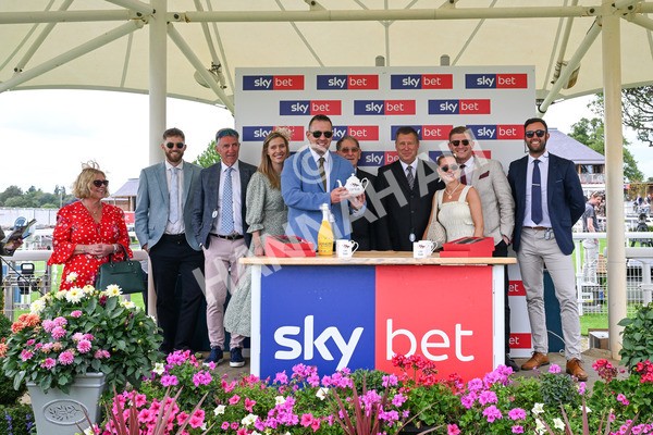 260725-Race 4-Air Force One-0672 - Race 4 3.20pm Sky Bet 'Jump Jockeys' Nunthorpe' Handicap
