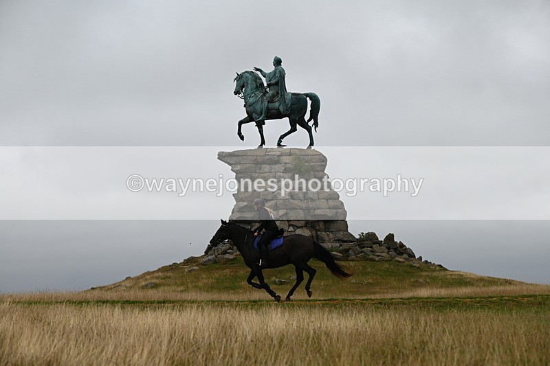 DSC_0527 - Time at Statue 09:51 to 10:54