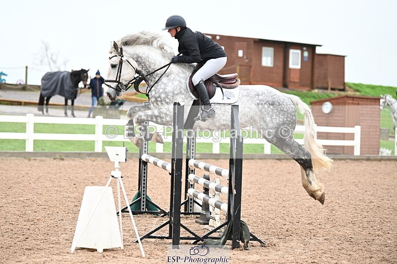 241023A-111952-00520 - Cls 1 British Novice and 90cm Open