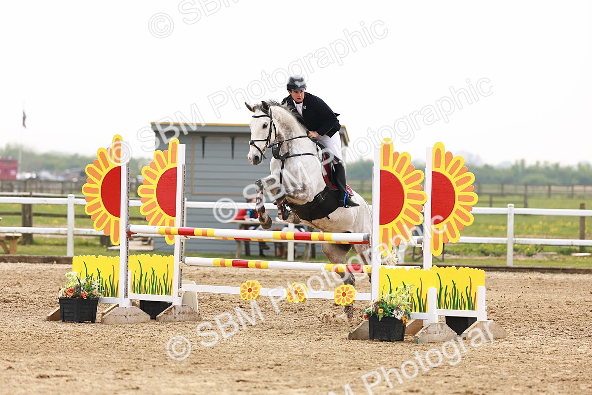  - Class 18 - Senior Newcomers - 1.10m