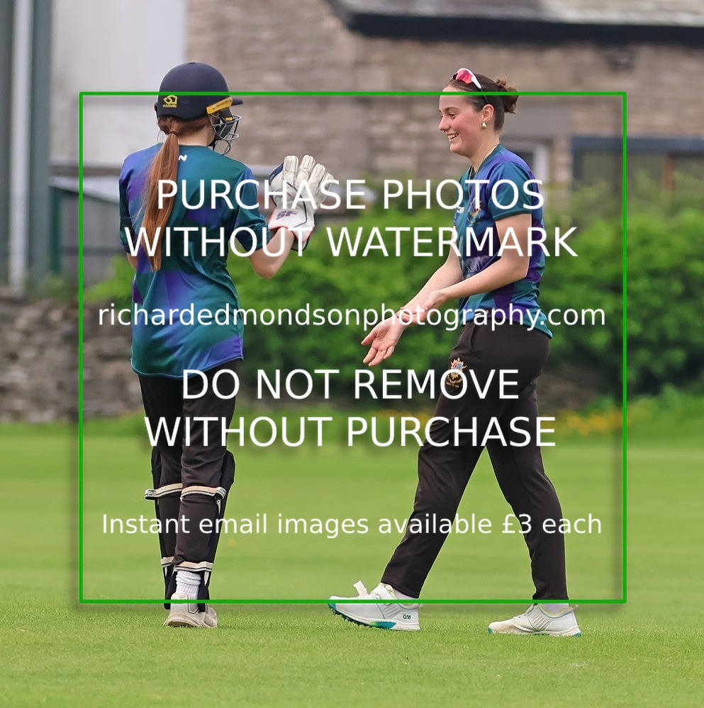 533A5749 - Kendal Cricket Women & Girls vs Carnforth Cricket Women & Girls (28/5/26)