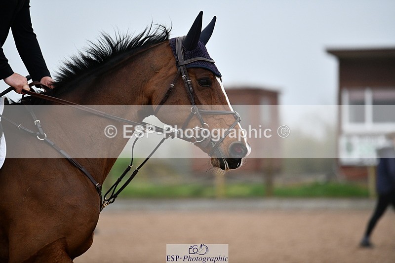 241102A-150209-06006 - SAT Cls 11 Snr 1.05m