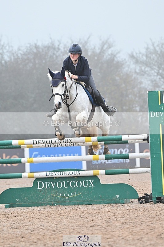 251115-130622-00873 - Cls 14+15 Junior 1.20m and 148cm