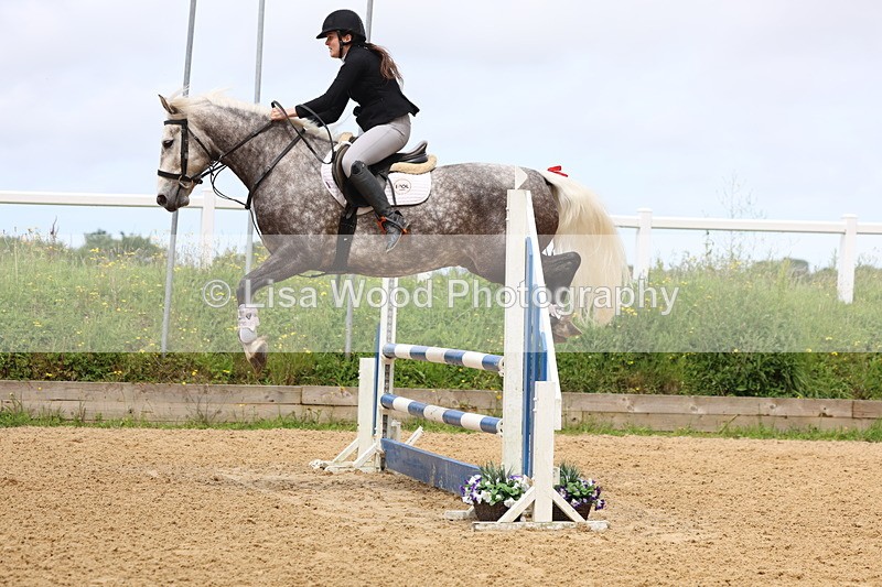 3E7A6103 - Class 4: Senior British Novice/90cm open