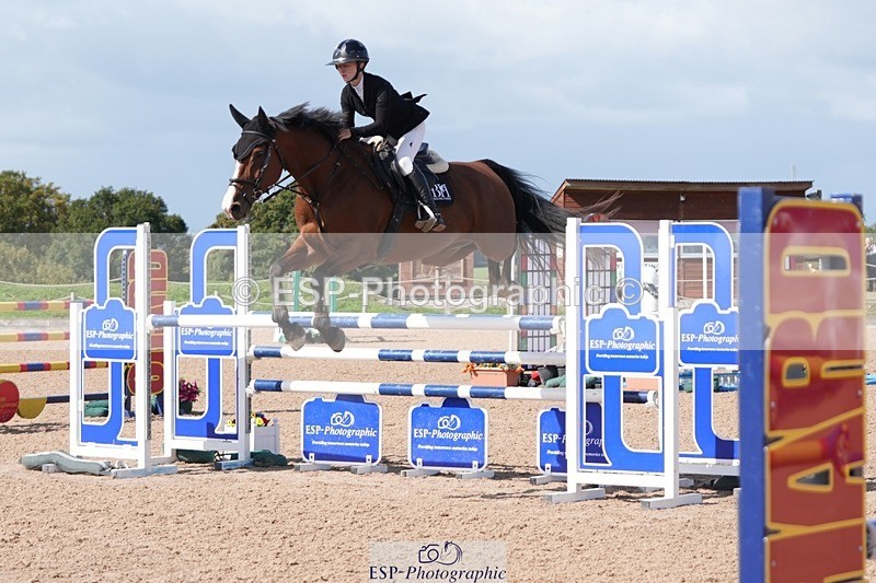 250913-120500-06809 - Cls 15 Snr Foxhunter