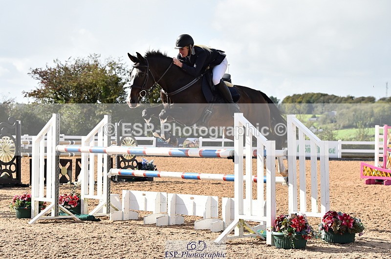 231014A-144012-05327 - Cls 15 1.05m Amateur Q 2nd R