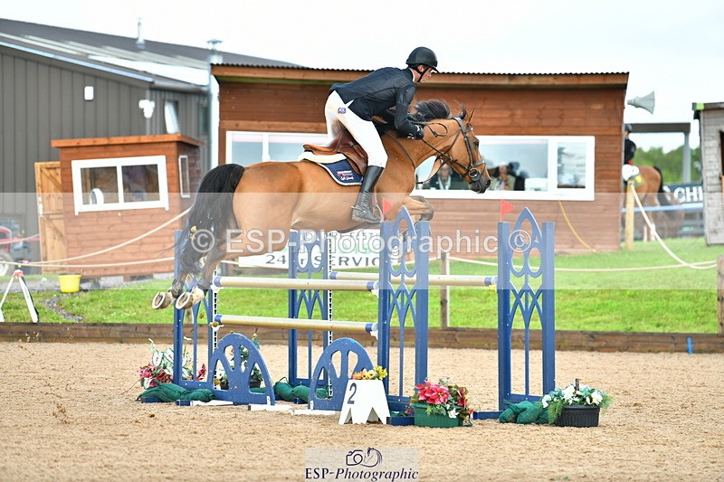 230723A-095208-10680 - Cls 4, 2 Star Small 1.30m