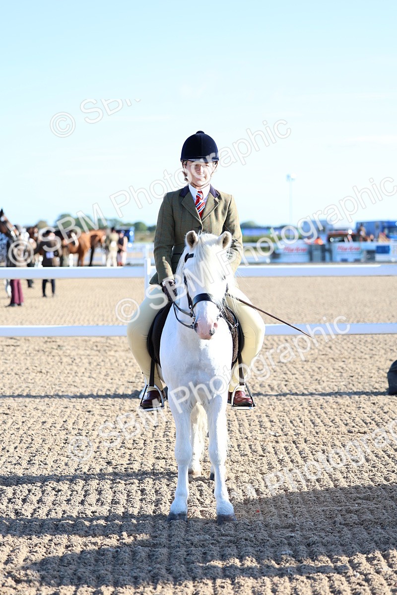 SBM_07828 - Class 301 - Ridden M&M - Small Breeds