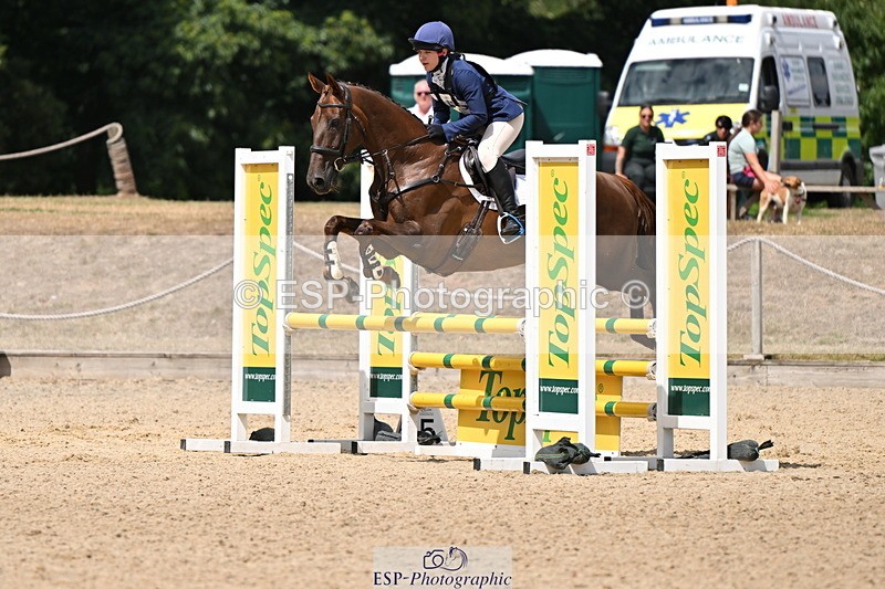 250802A-134553-03385 - D-155-Bethan.ODell-RED.VICO