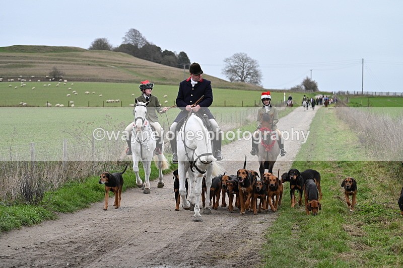 WJ7_1230 - Walk Home