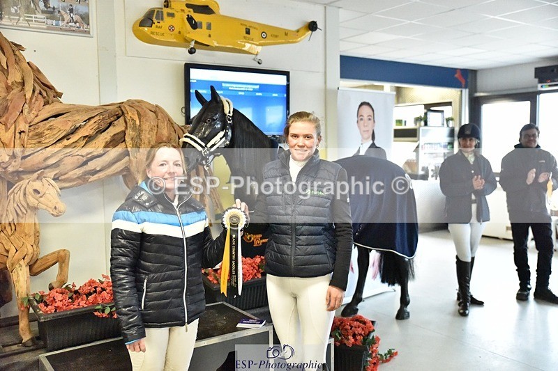 250214-153312-02548 - Advanced Medium Silver Presentations